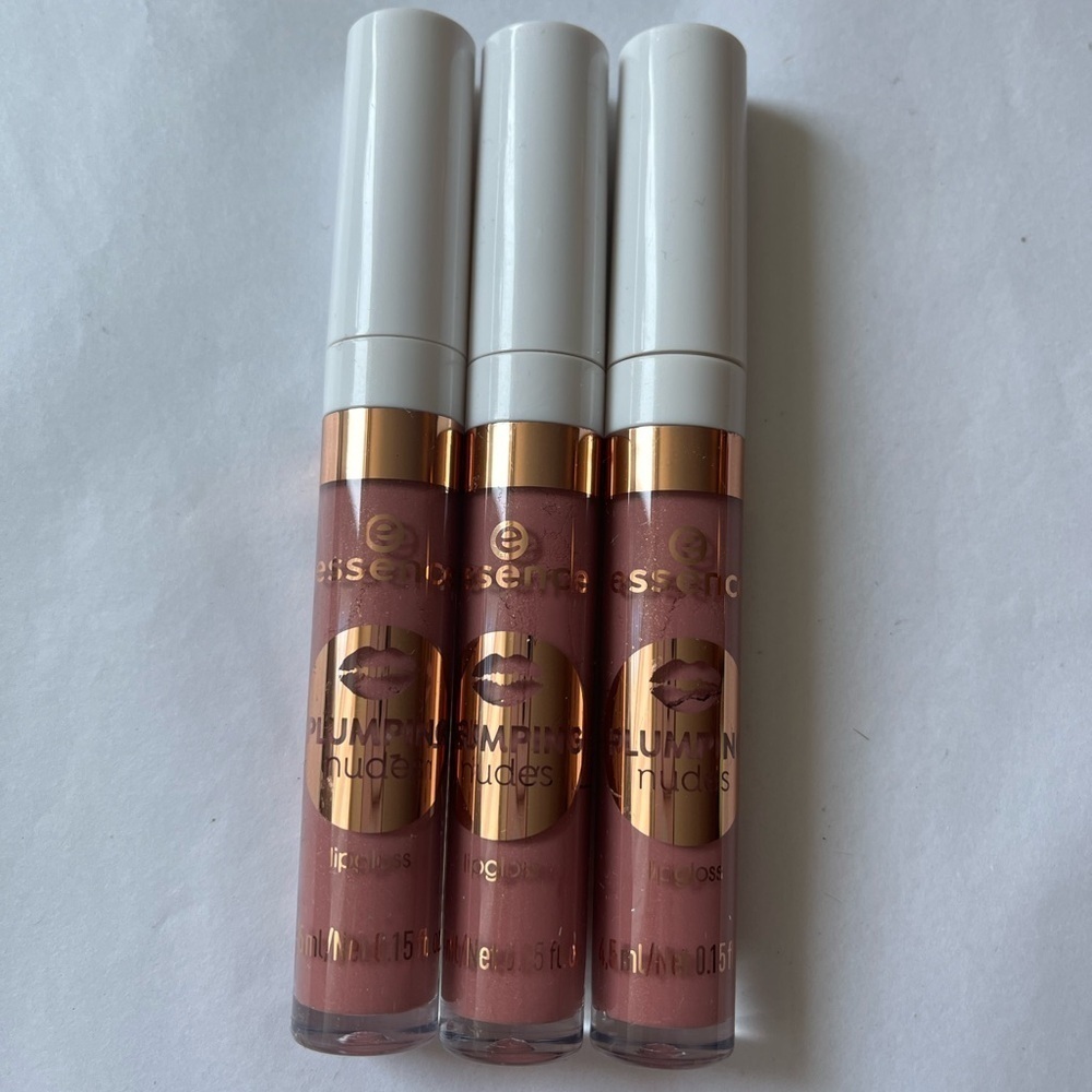Lot of 3 - Essence Plumping Nudes Lip Gloss (4.5ml/0.15fl.oz/04) 04 that’s big